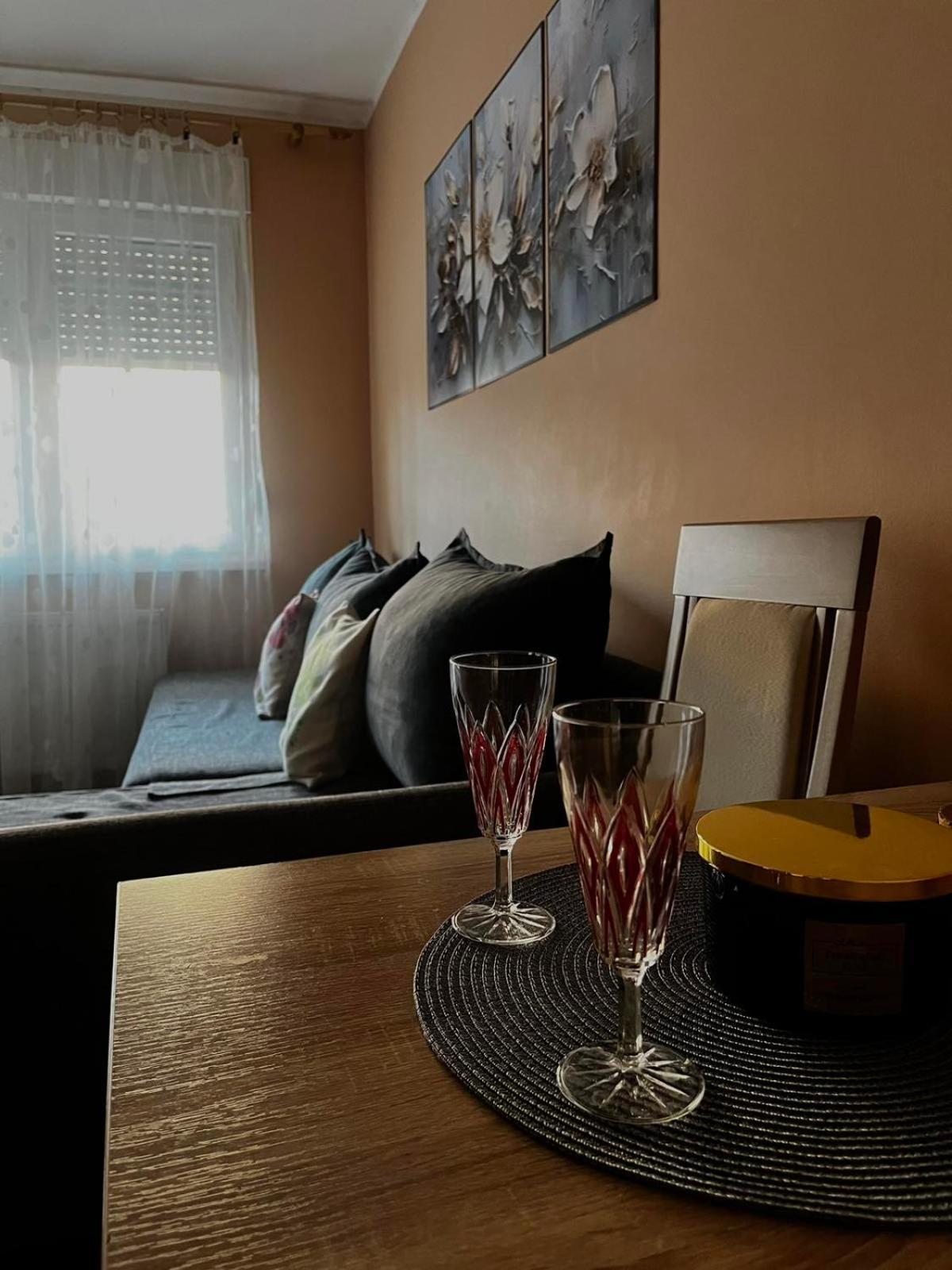 סומבור Apartman Milkovic 2 מראה חיצוני תמונה